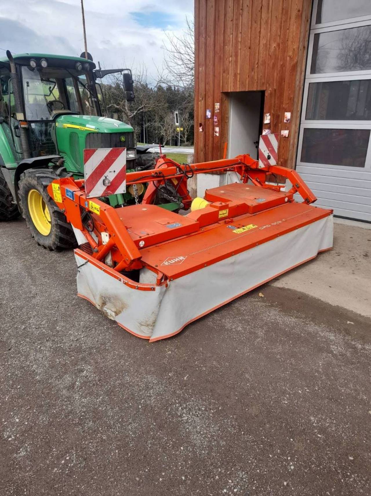 Mähwerke Kuhn Frontmähwerk GMD 802 F gebraucht kaufen Landwirt