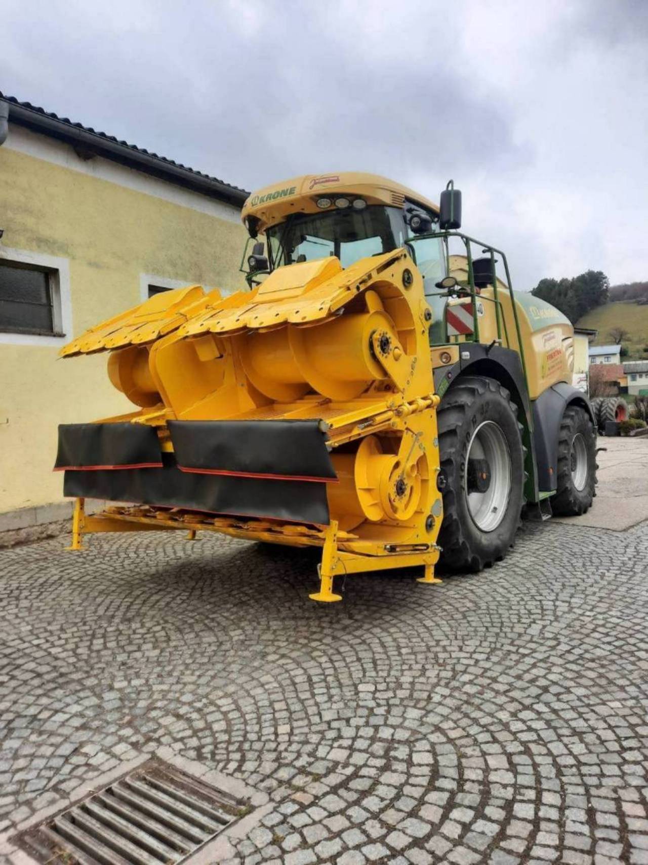 Ganzpflanzensilage Übernehme Gras Mais und GPS Ernte häckseln