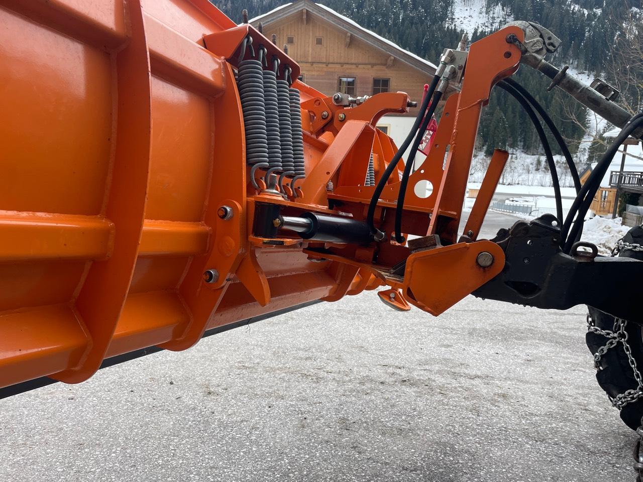 Schneepflüge Schneepflug Hydrac UNI 290 gebraucht kaufen Landwirt