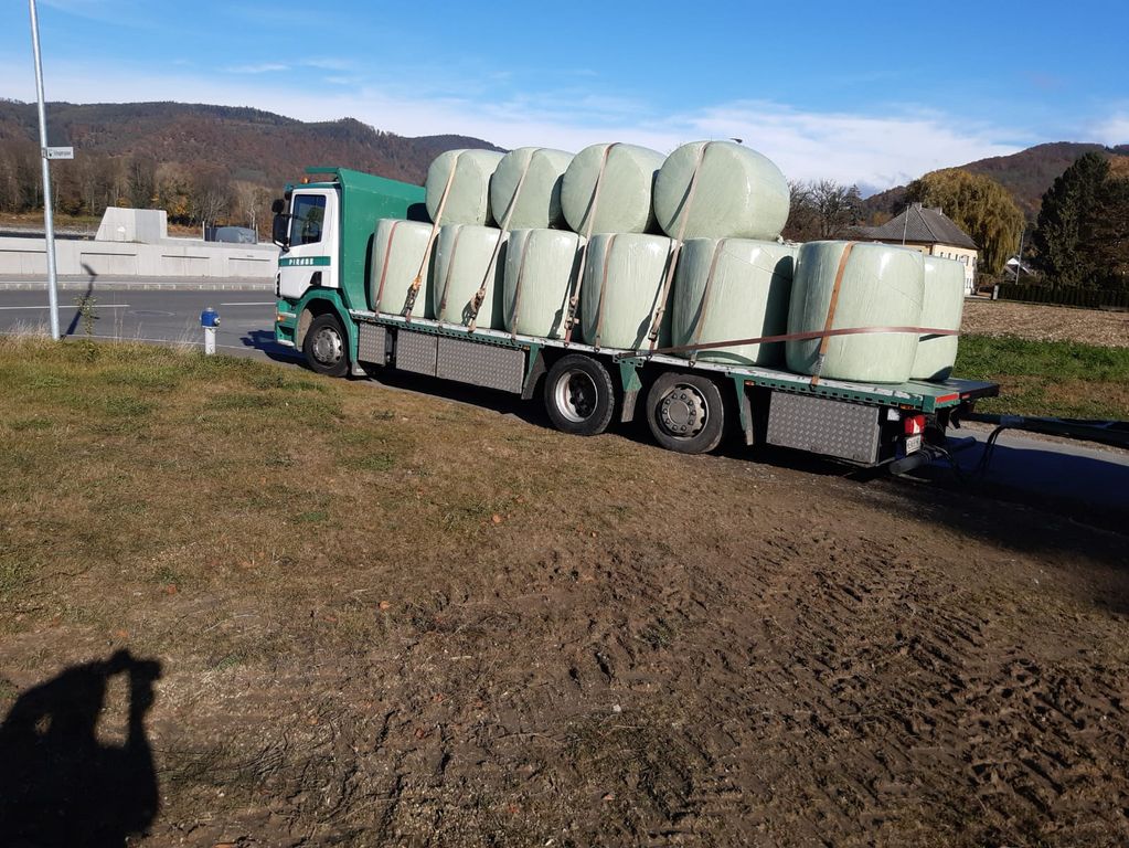 Stroh Stroh Heu Grumet Silageballen Maissilageballen Transporte