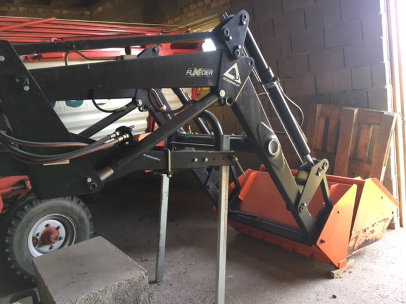 Frontlader/-schaufeln/-konsolen: Hydraulischer Frontlader Mammut HL 110 ...