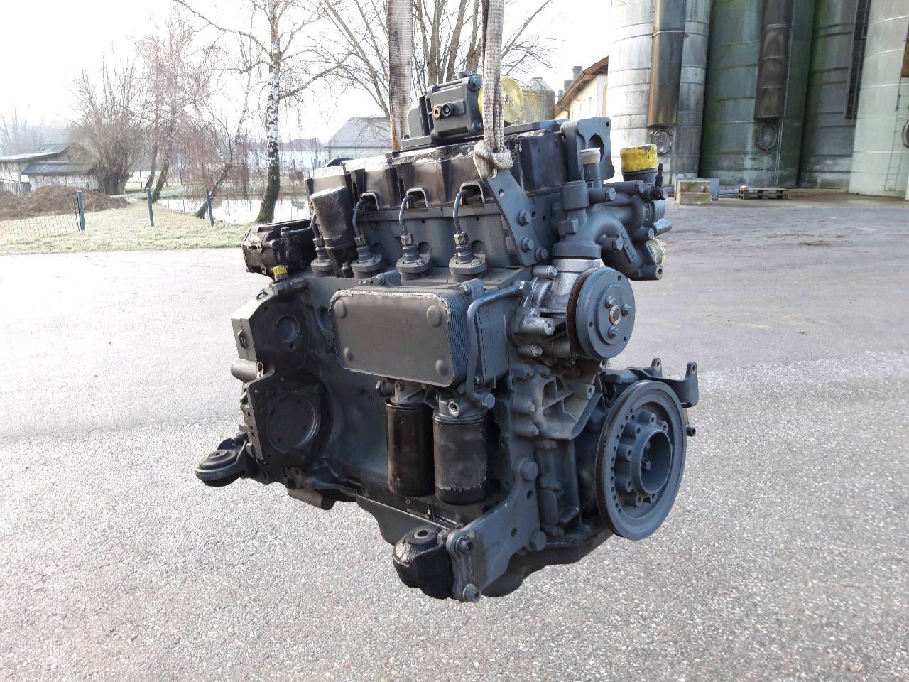 Двигатель deutz bf4m2012