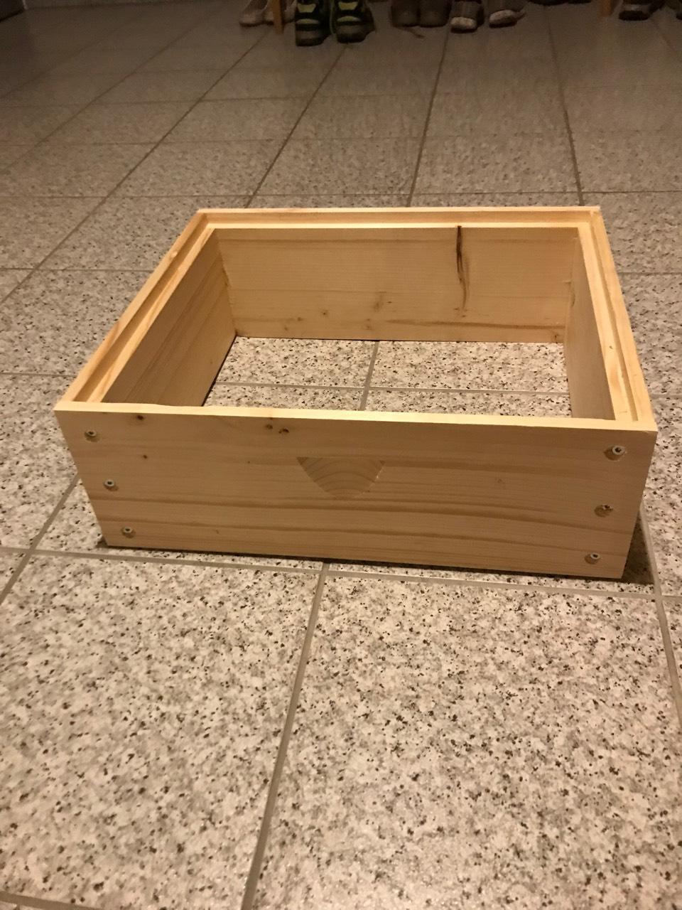 Zargen, Bienenstock, Zander Flach, Imker, Bienen 2