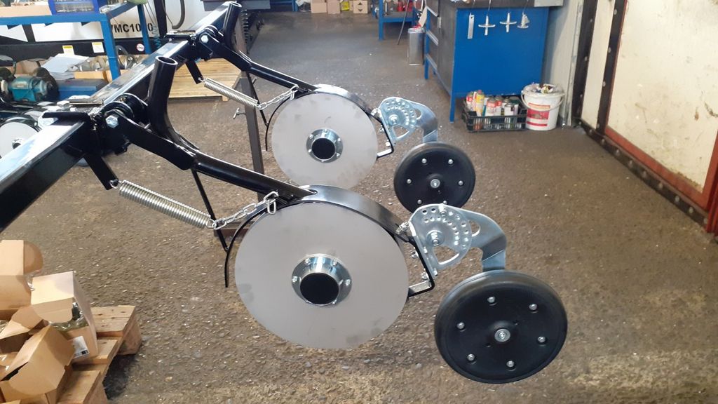 Sätechnik: Doppelscheibenschare Nirosta / Bleche Druckrolle gebraucht ...