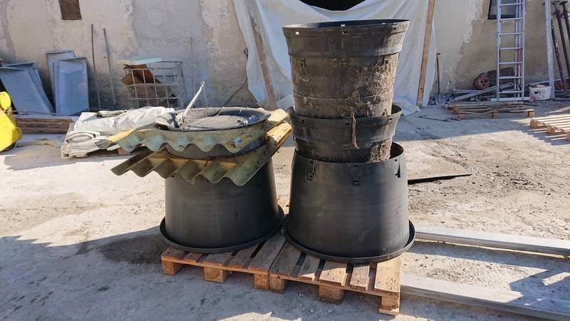 Sonstige Stalleinrichtung: 2 stück Belüftungs Kamin abluftkamin