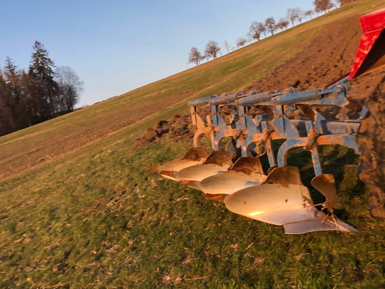 Pflüge: Pflug 3-4 Schar Gebraucht Kaufen - Landwirt.com