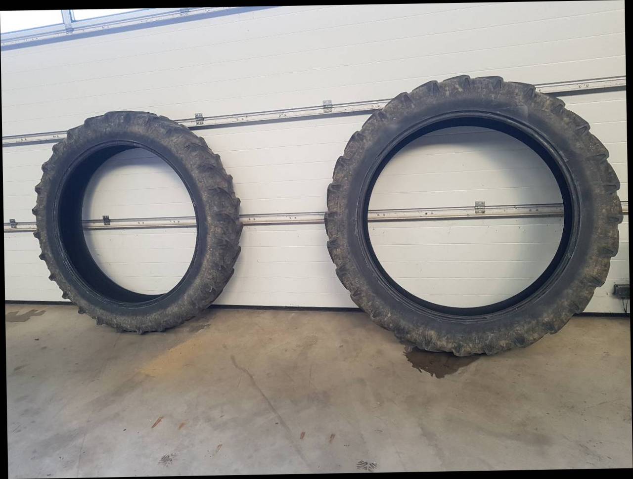 Traktorreifen Verschenke Kleber Reifen 300 95R46 Gebraucht Kaufen traktorreifen-verschenke-kleber-reifen-300-95r46-gebraucht-kaufen