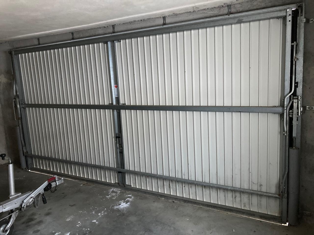 Tore / Garagentore Garagentor Normstahl gebraucht kaufen