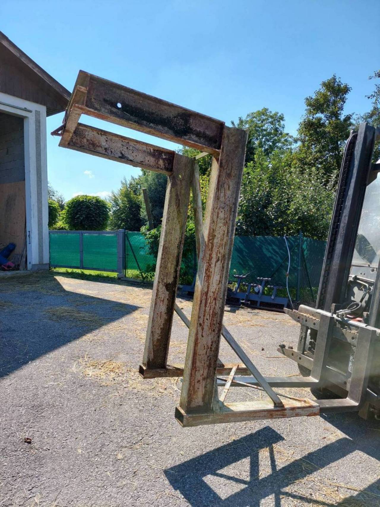 Frontlader/-schaufeln/-konsolen: Big Bag Heber gebraucht kaufen - Landwirt.com