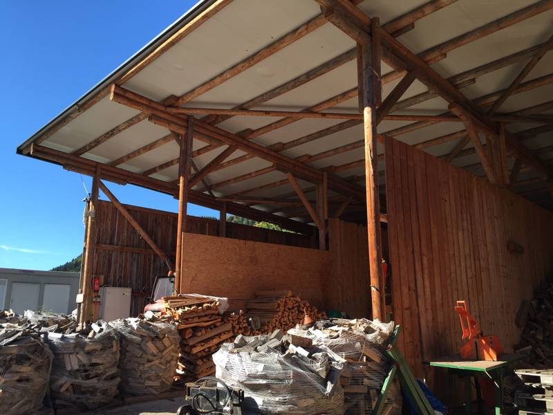 Sonstige Immobilien: Rundholzhalle 30 x 15 m gebraucht kaufen