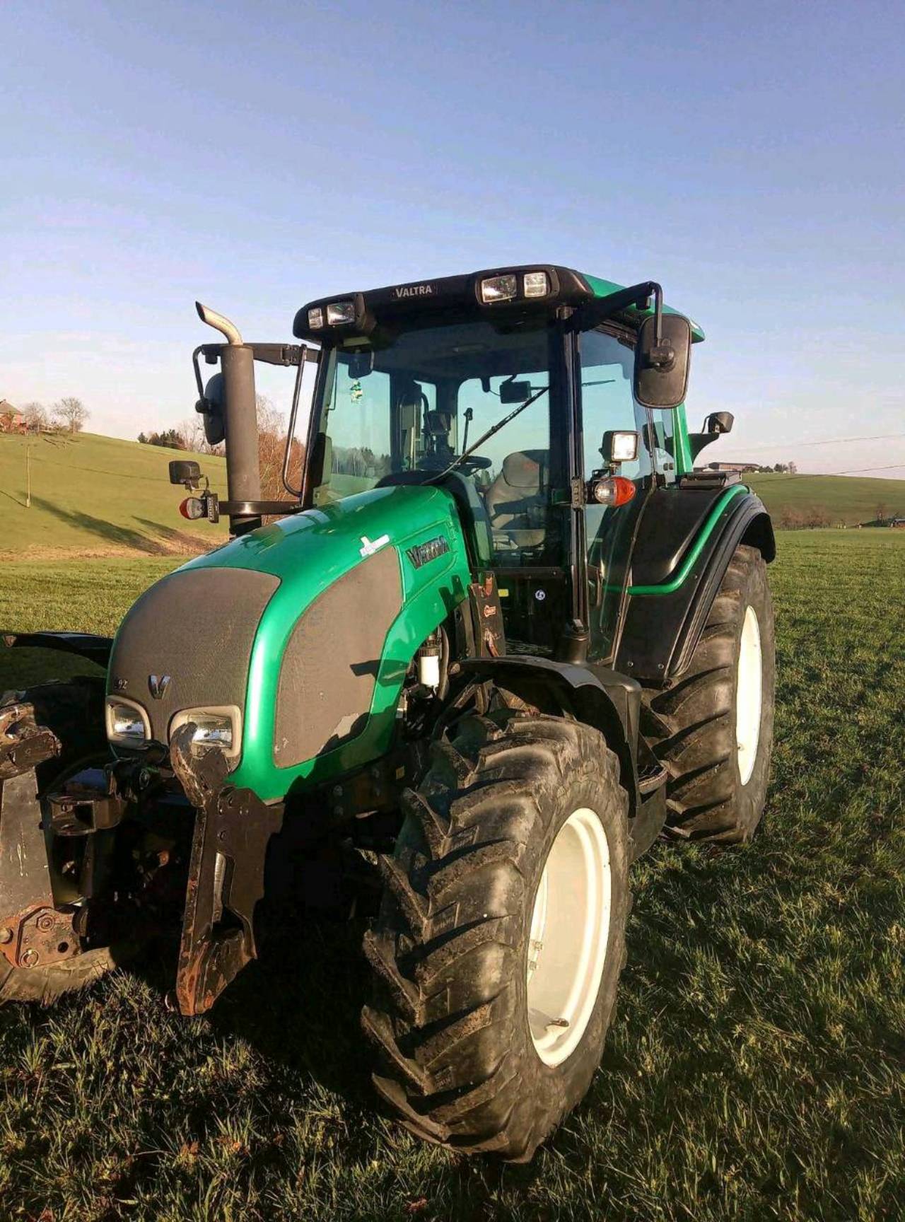 Traktorreifen: Valtra N92 gebraucht kaufen - Landwirt.com