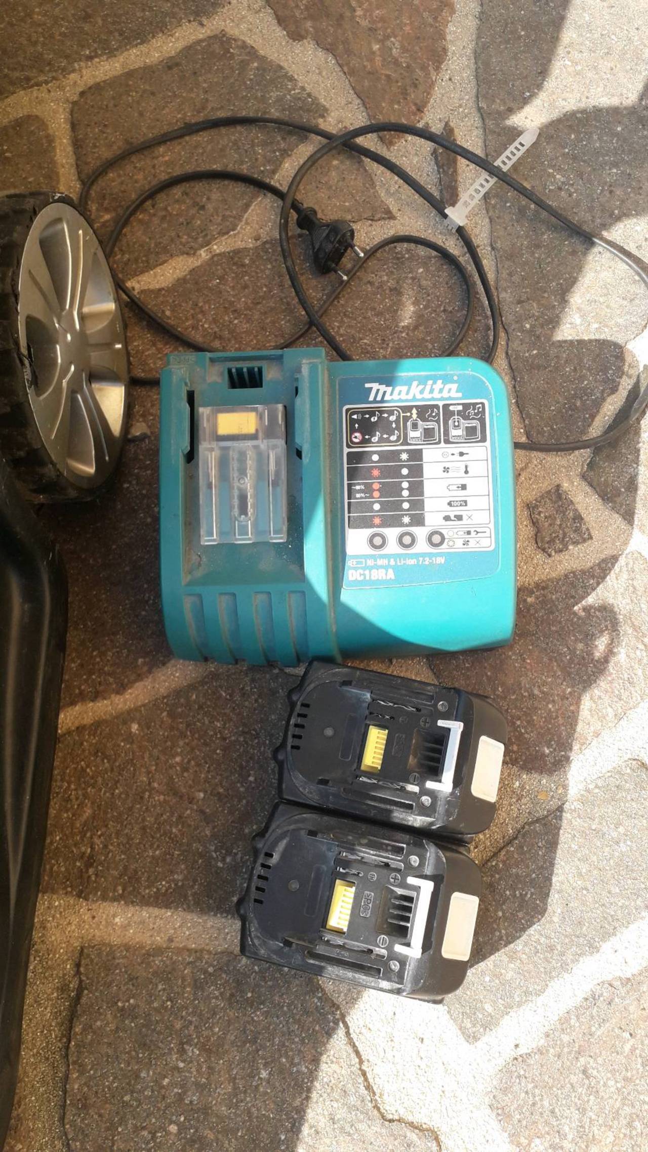 Makita Akku Rasenmäher 43cm inkl. AKKU