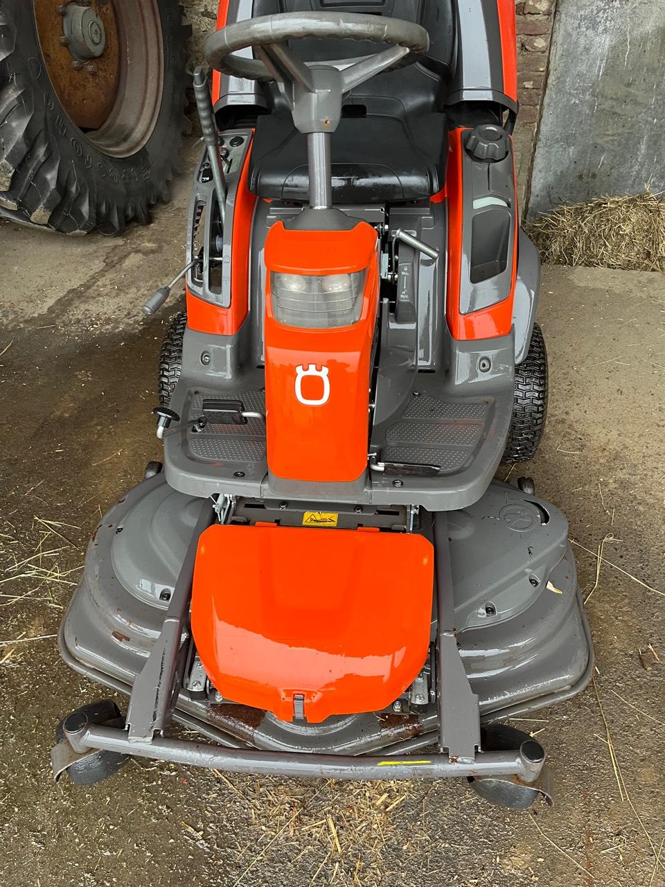 Rasenmähertraktor Husqvarna Rider 320TS AWD gebraucht kaufen
