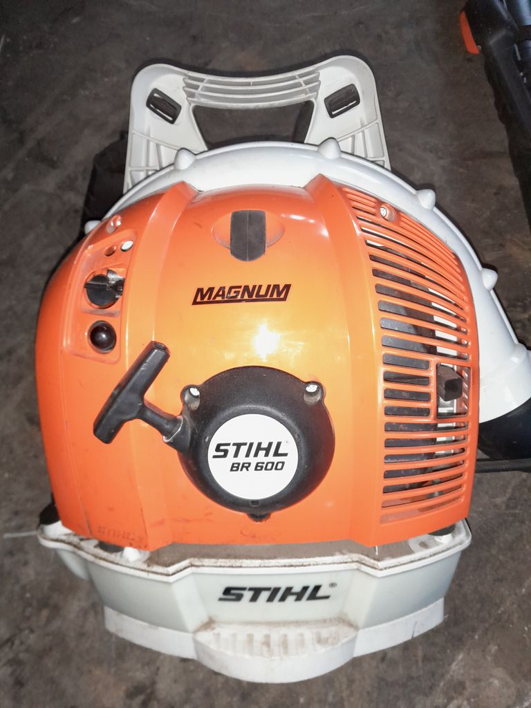 Sonstige Grünlandgeräte Stihl Laubbläser BR600 Magnum gebraucht kaufen