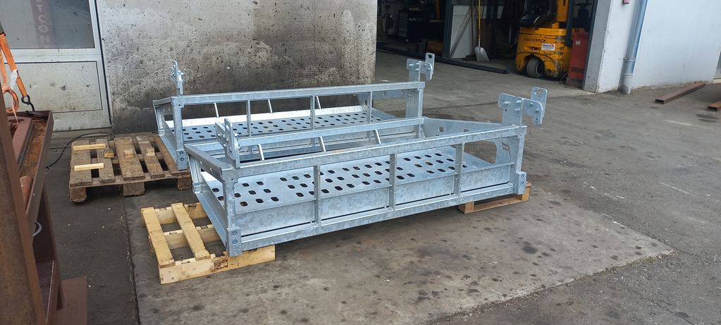 Löffelkiste, Baggerlöffel, Anbaugeräte 2