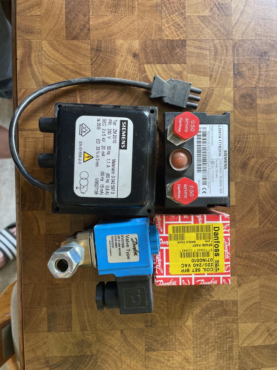 Sonstige Ersatzteile: Ersatzteile für Ölbrenner 21 kw gebraucht kaufen - Landwirt.com