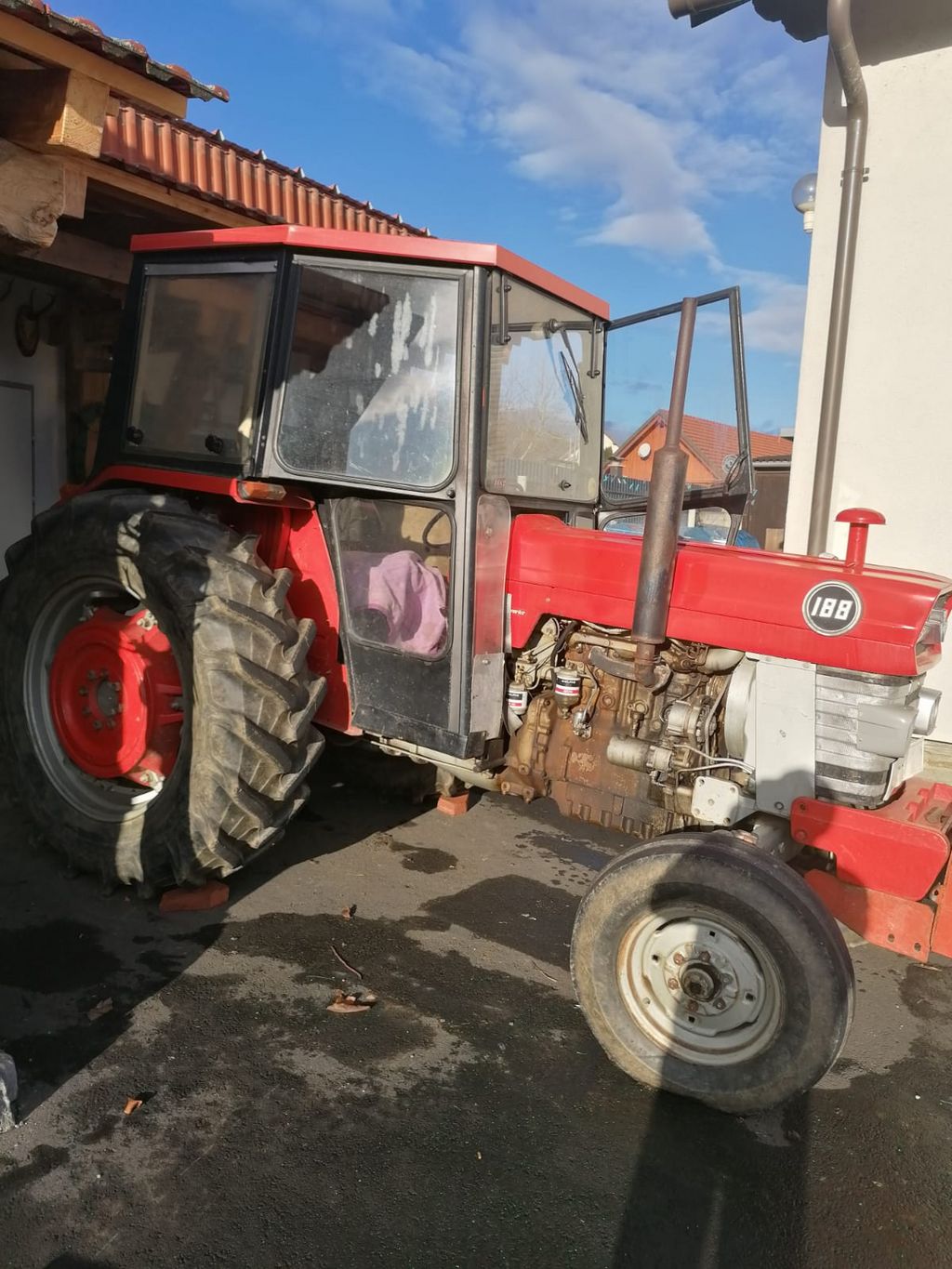 Massey Ferguson Ferguson 188 gebraucht kaufen
