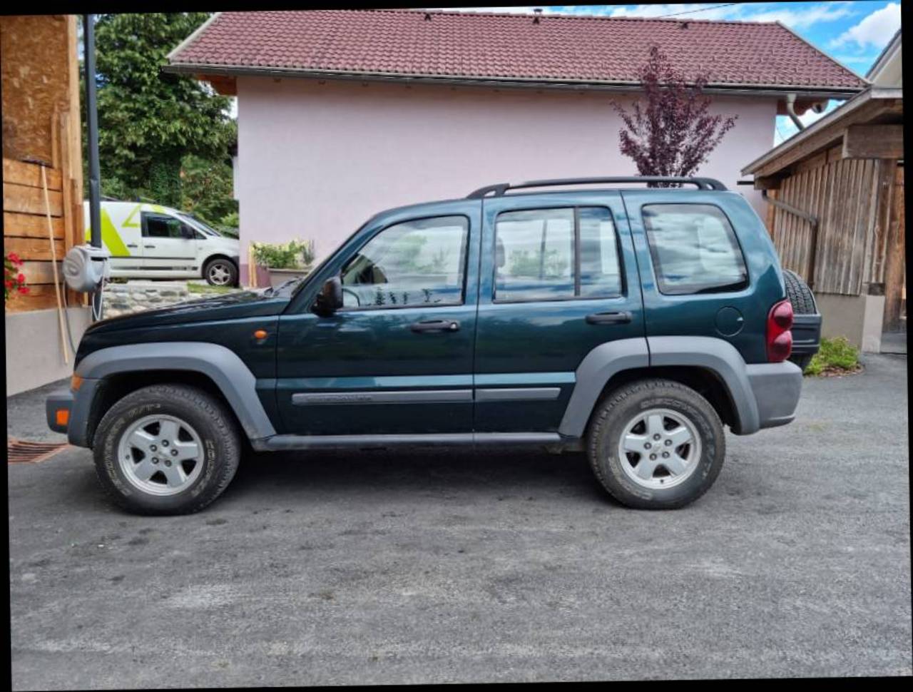 Geländewagen Jeep Cherokee KJ 2,8 CRD gebraucht kaufen Geländewagen Jeep Cherokee KJ 2,8 CRD gebraucht kaufen