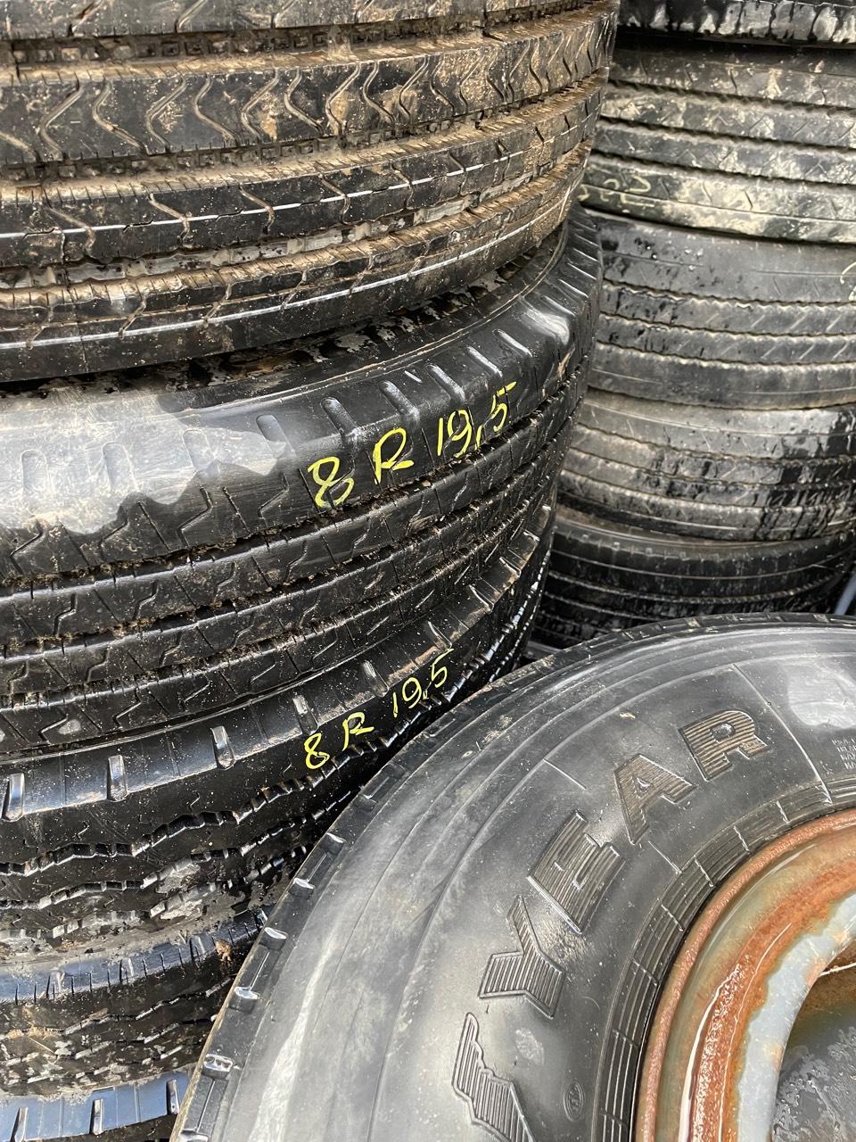 Anhängerreifen: Reifen für Tieflader, Anhänger, Kipper, LKW usw