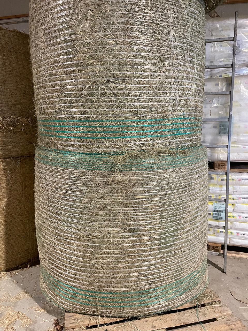 Heuballen - Rundballen 150 cm 1