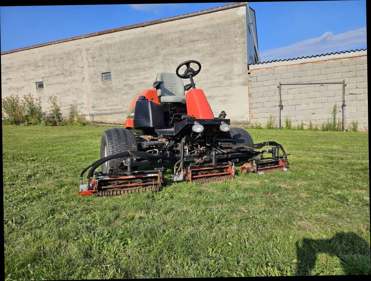 Mähtraktor/Zweiachsmäher Jacobsen LF3400 Spindelmäher gebraucht kaufen