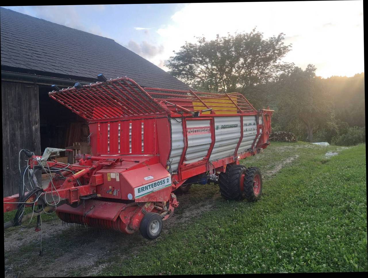 Pöttinger Ladewagen Ernteboss 2 1