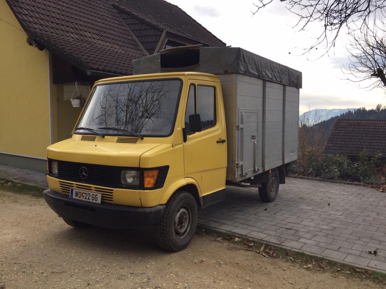 Gebrauchte LKW: Mercedes-Viehtransporter L 307D gebraucht kaufen