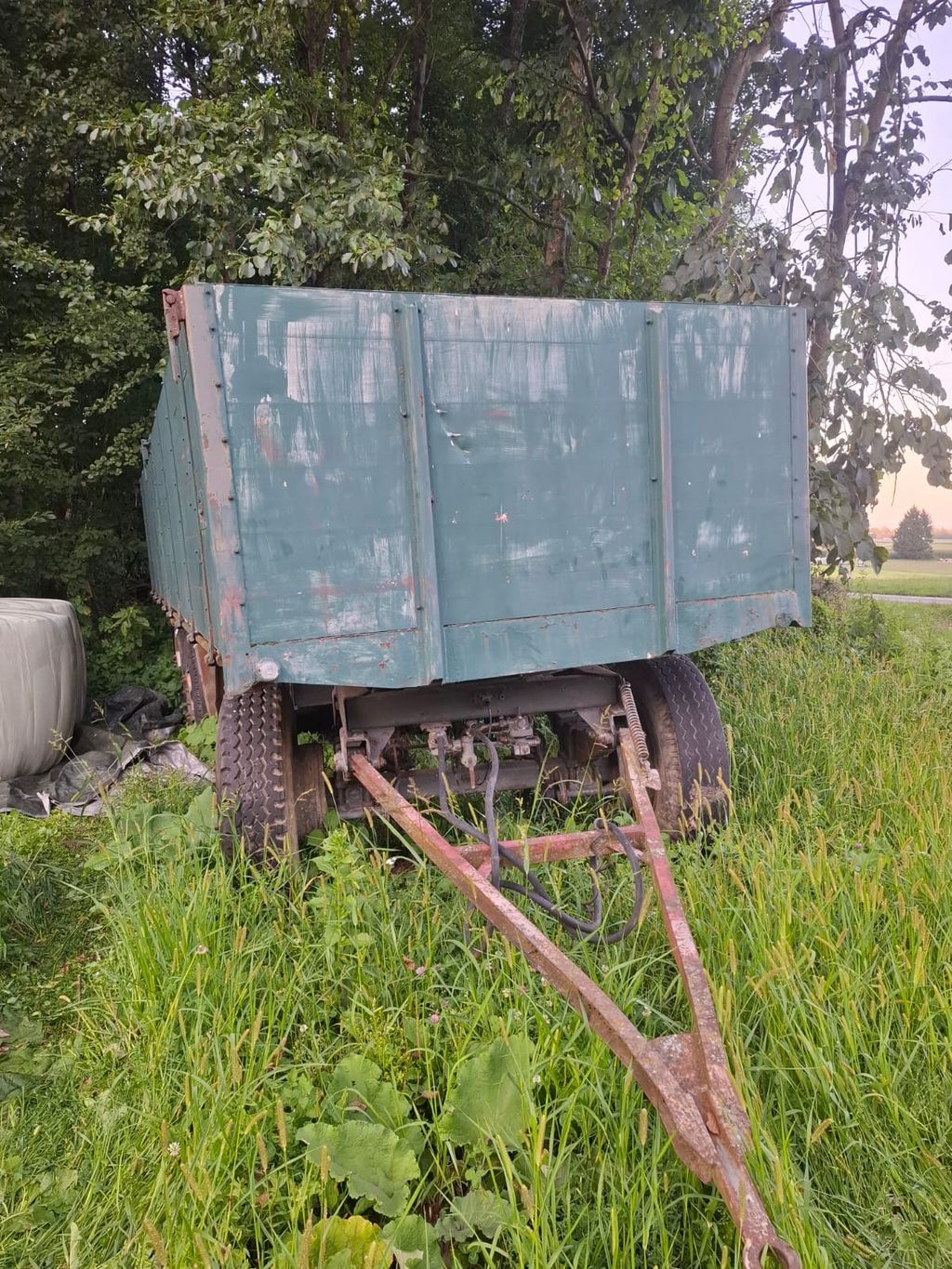 Dreiachs-Anhänger 1