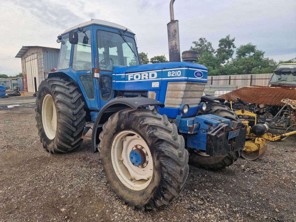 Ford Traktor Ford 8210 Gebraucht Kaufen Landwirt Com