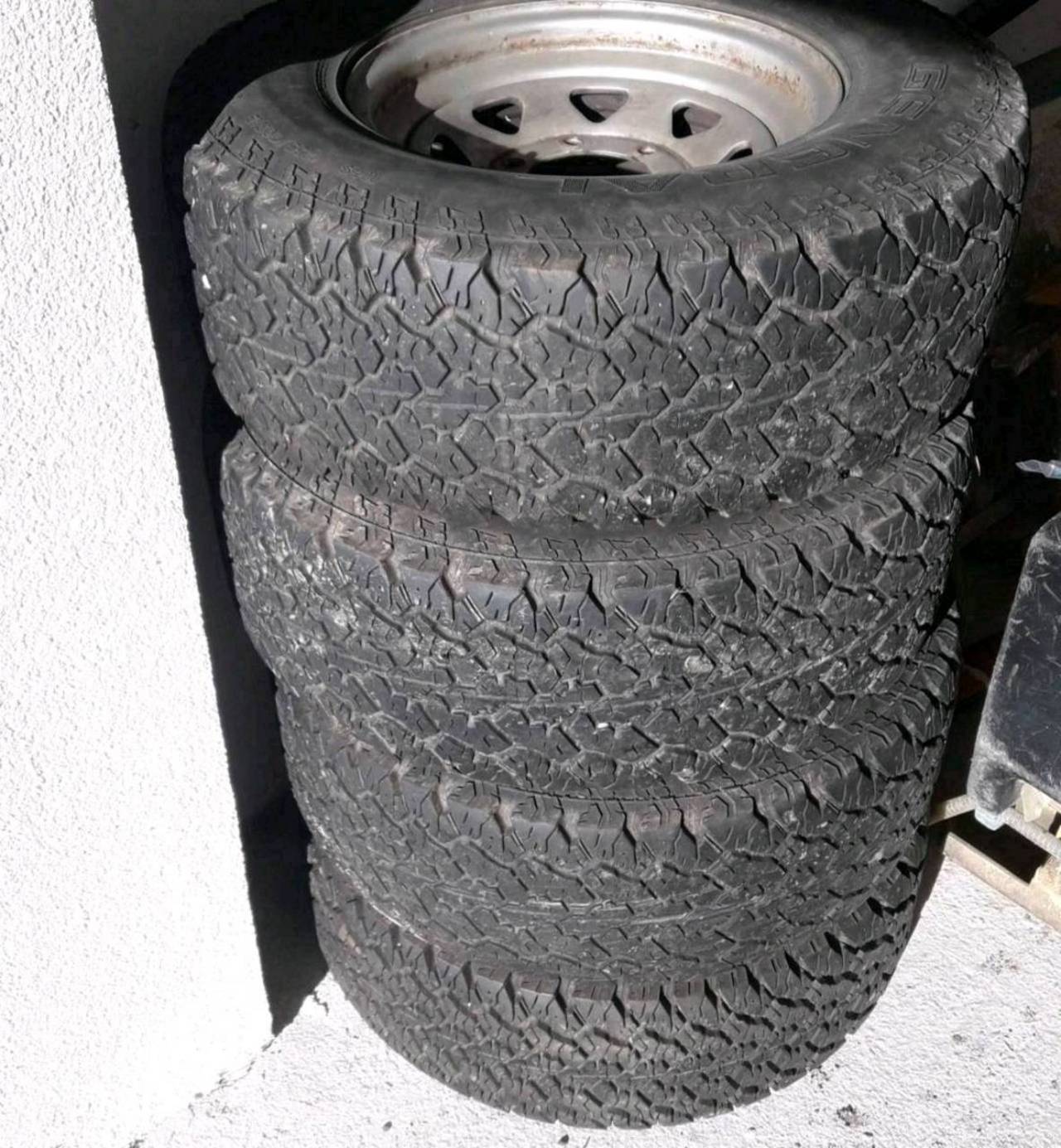 Autoreifen / Autofelgen: 4 Stück Felgen mit Reifen gebraucht kaufen