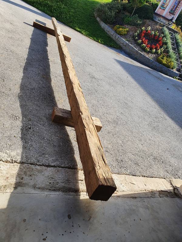 Holzbalken, gehackt 3