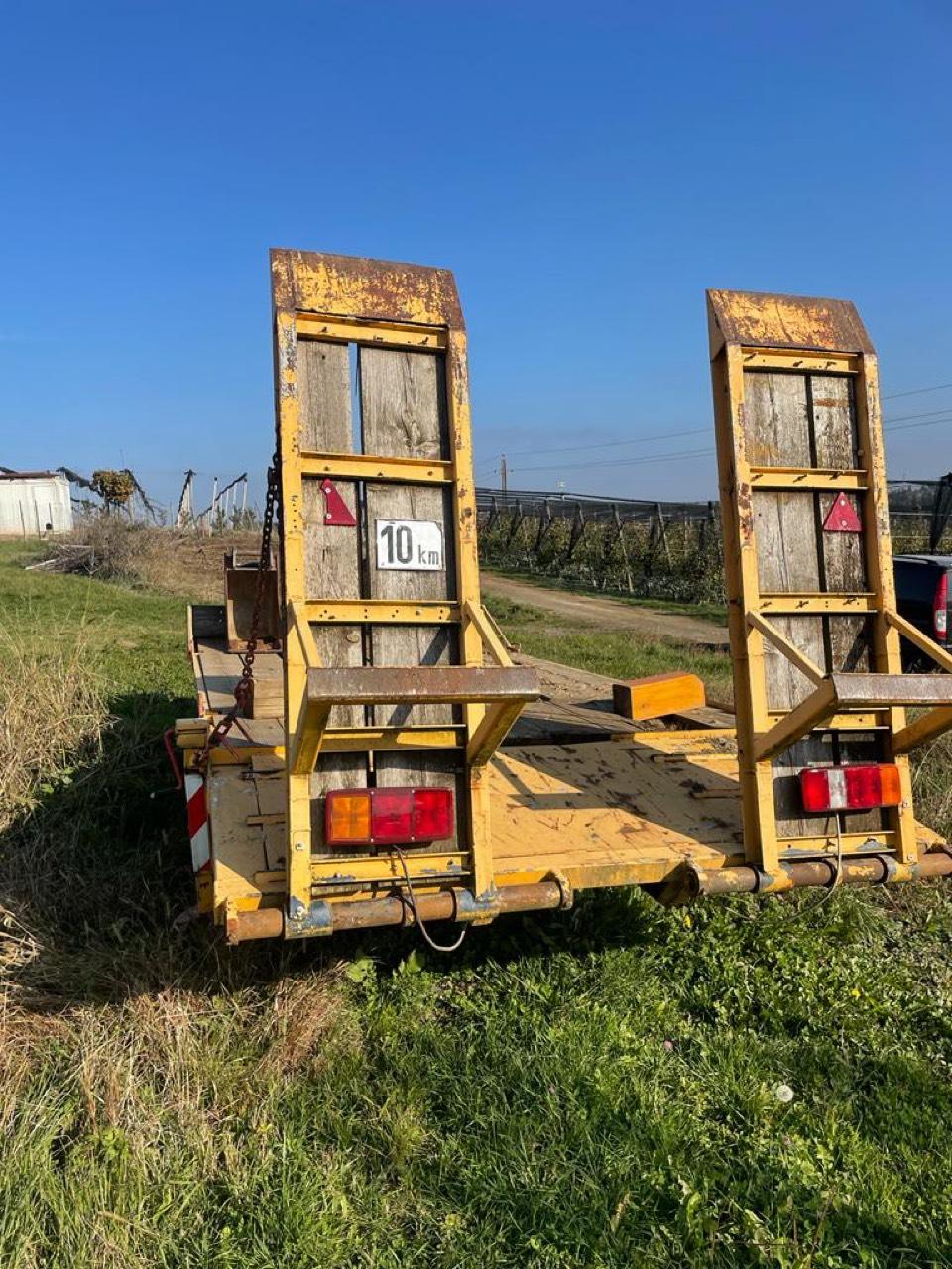 Tieflader: Bagger Tieflader Für 9 Tonnen Bagger Gebraucht Kaufen ...