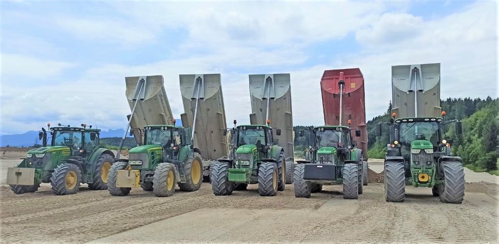 Sonstige landwirtschaftliche Tätigkeiten Traktorfahrer Vollzeit kaufen