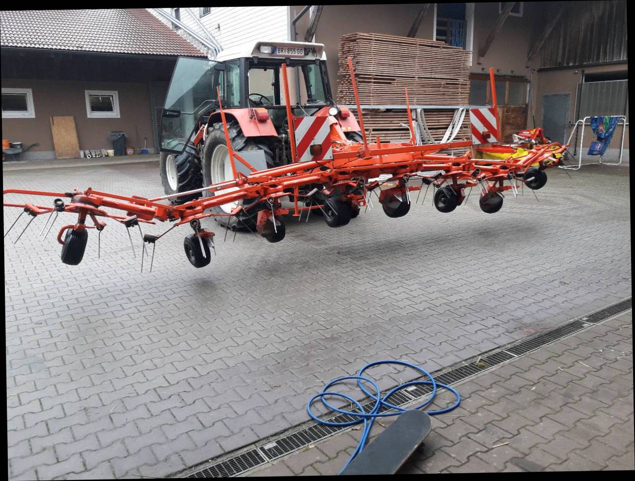 Zinkensicherung Zinkenbefestigung komplett für Kuhn Kreiselheuer 58525700KN Zinkensicherung Zinkenbefestigung komplett für Kuhn Kreiselheuer 58525700KN