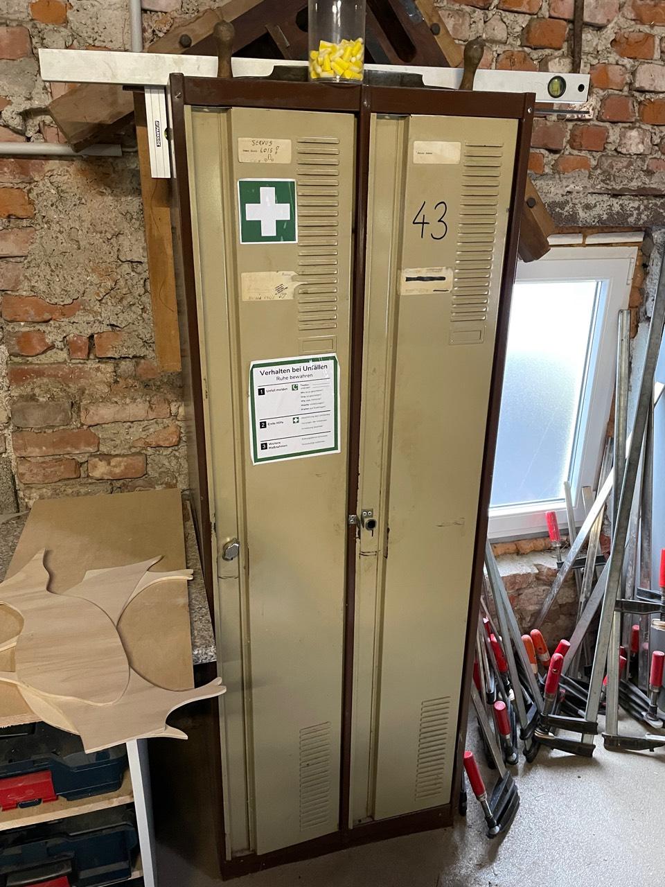 Metallbearbeitung Metall Spind gebraucht kaufen