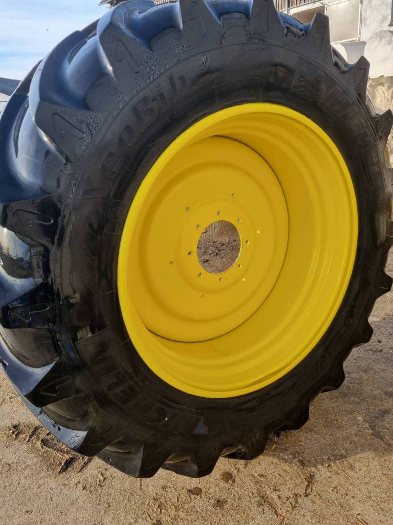 Traktorreifen: Reifen Michelin Xeobib 650/60R38 Gebraucht Kaufen ...