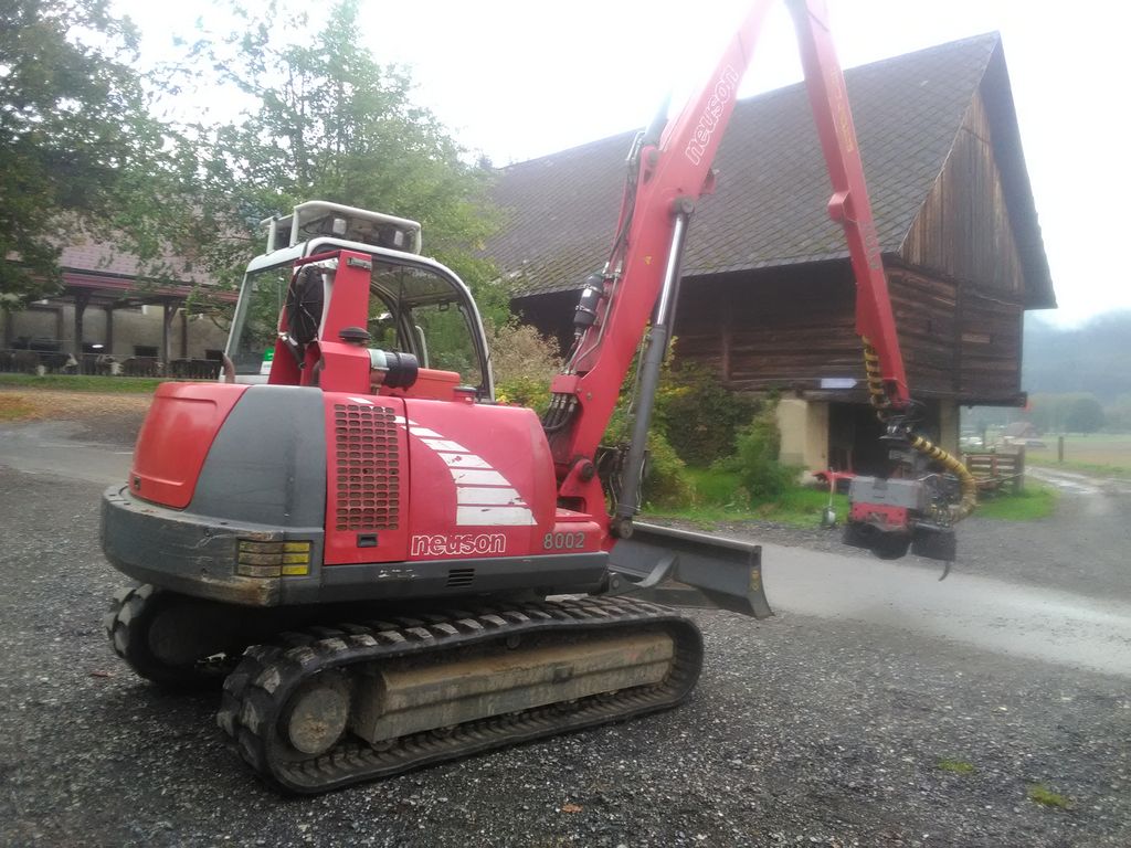 Forstmaschinen Neuson 8002 Harvester gebraucht kaufen