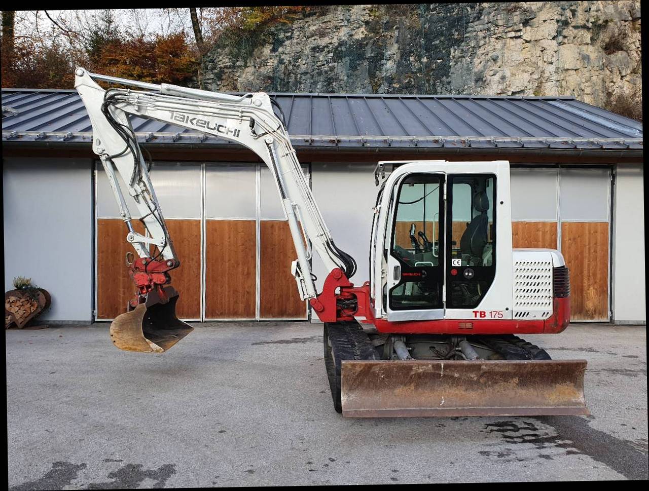 Bagger Takeuchi TB175 gebraucht kaufen