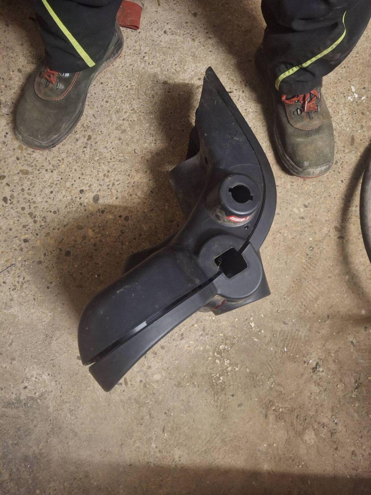 Steyr Multi/Kompakt Lenksäulenverkleidung und Blinkerhebel 2