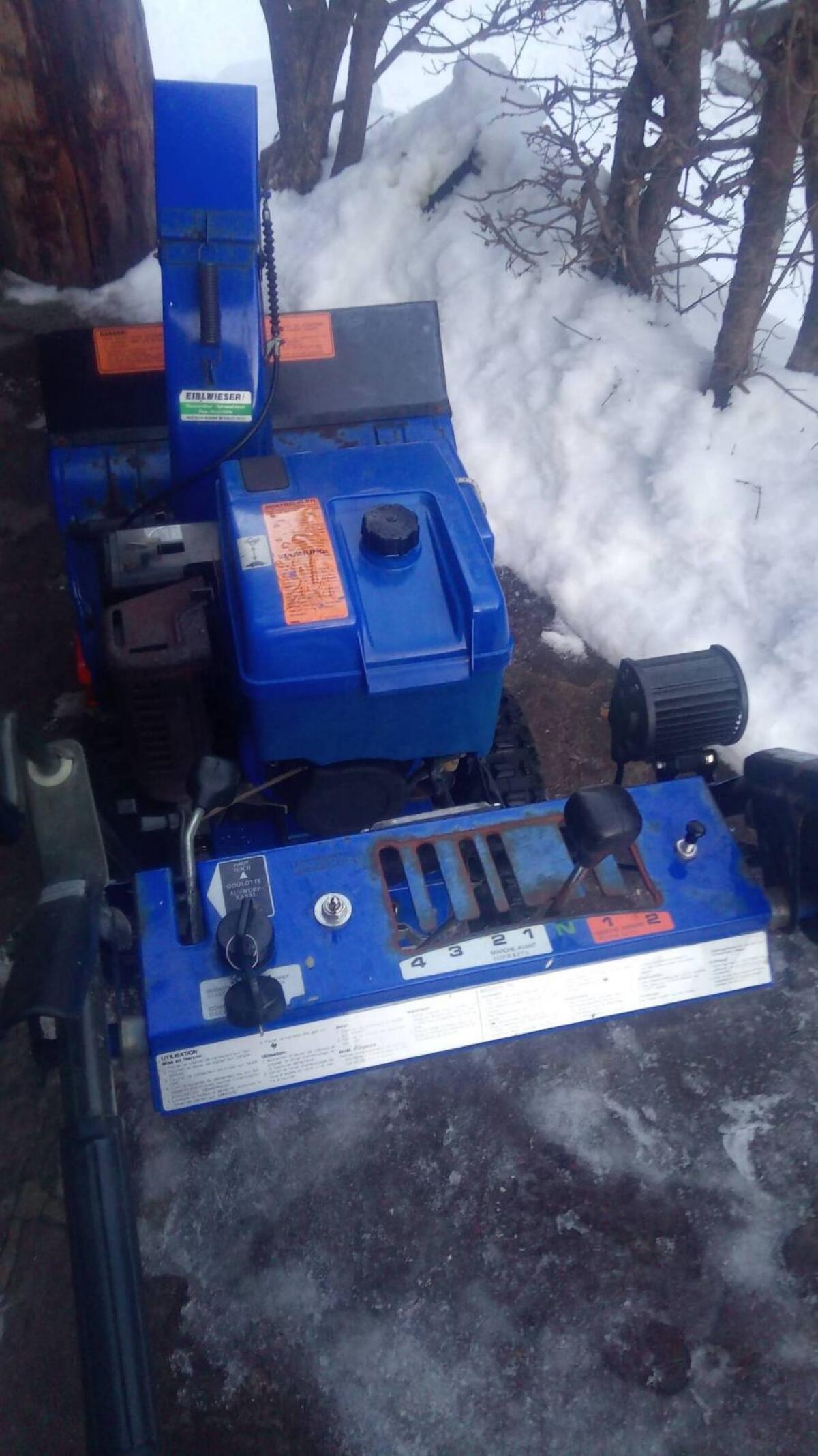 Schneefräsen Yamaha YS-624 und Ariens ST 824 3