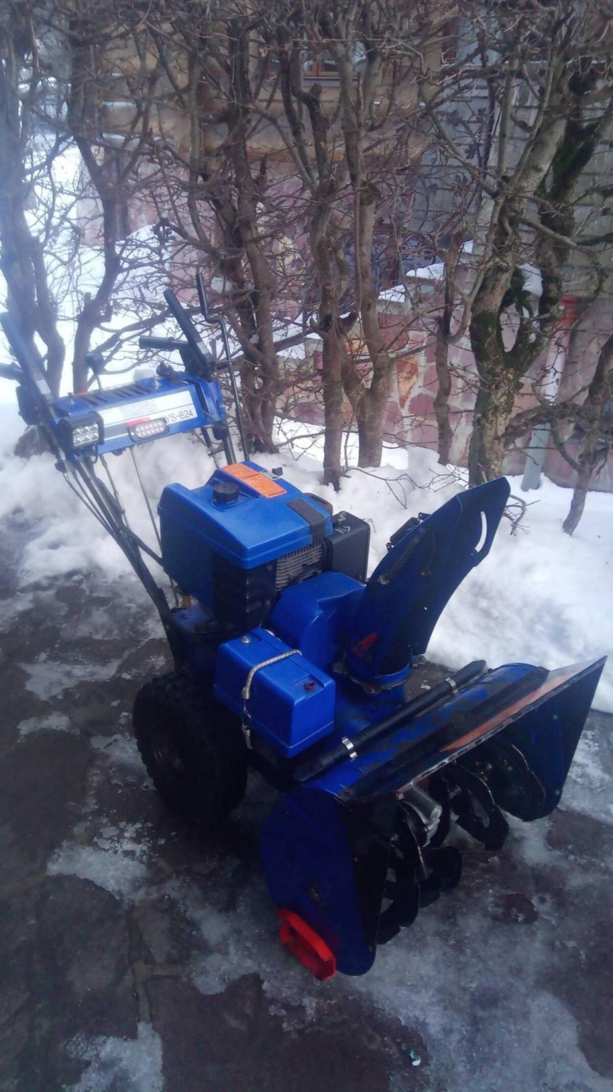 Schneefräsen Yamaha YS-624 und Ariens ST 824 2