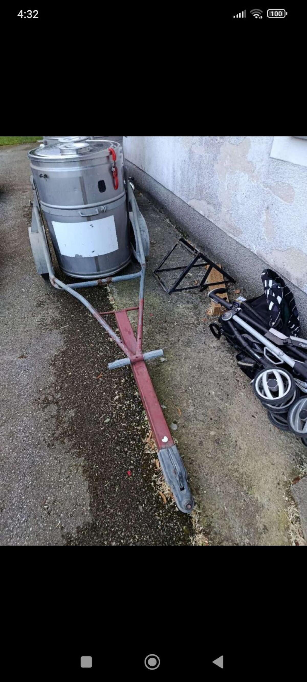 Milchtank 200 l mit Wagerl 1