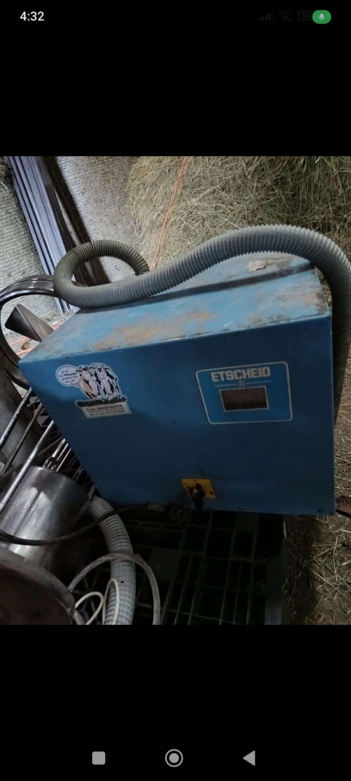 Milchtank 200 l mit Wagerl 2
