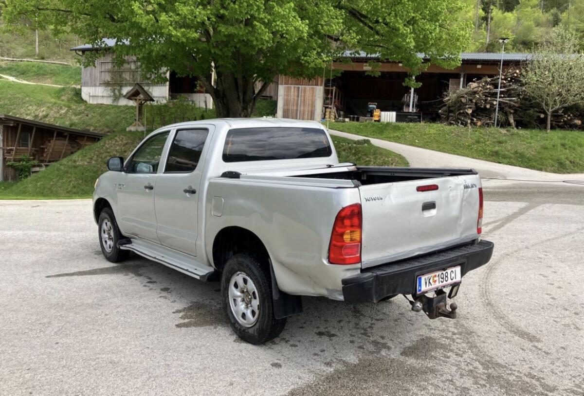Toyota Hilux 3