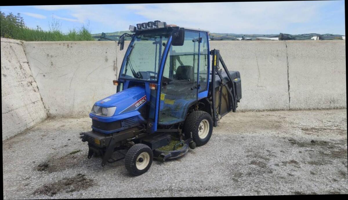 ISEKI SXG 19 Kommunaltraktor mit Winterdienst-Ausrüstung 1