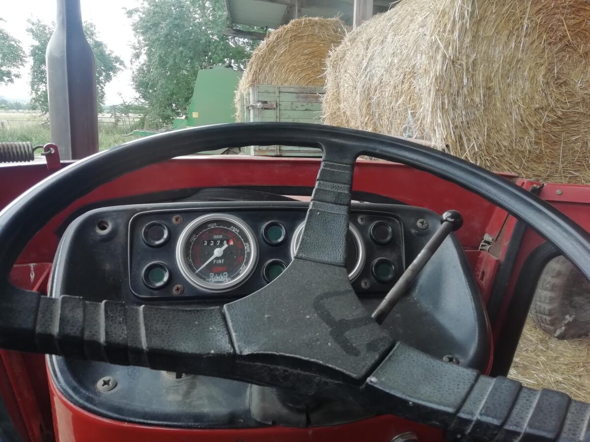 Fiat Traktor 480-8 2