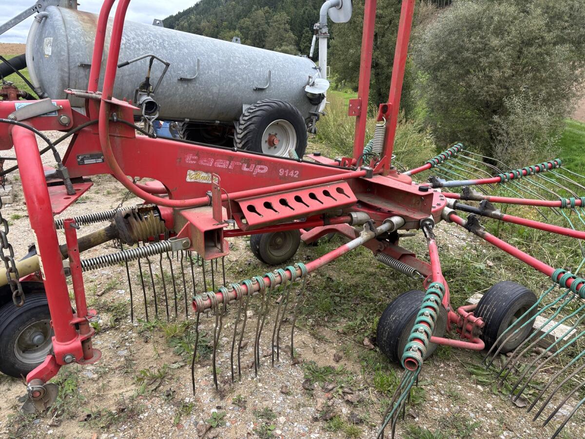 Schwader Taarup 9142 3