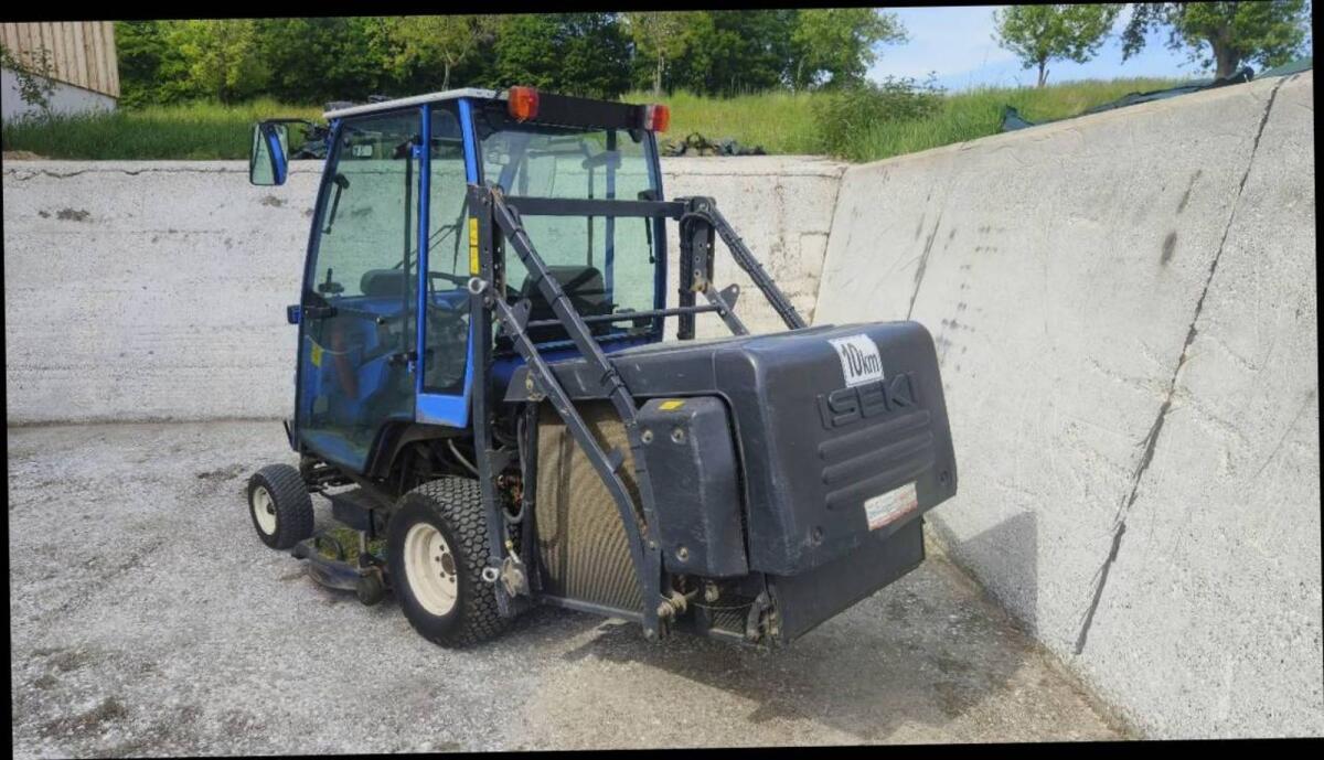 ISEKI SXG 19 Kommunaltraktor mit Winterdienst-Ausrüstung 3