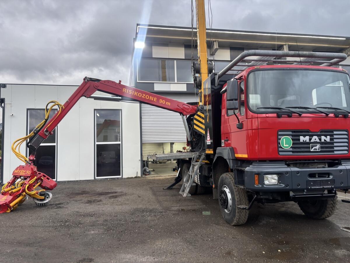 Mounty 2500 mit Woody W52 3