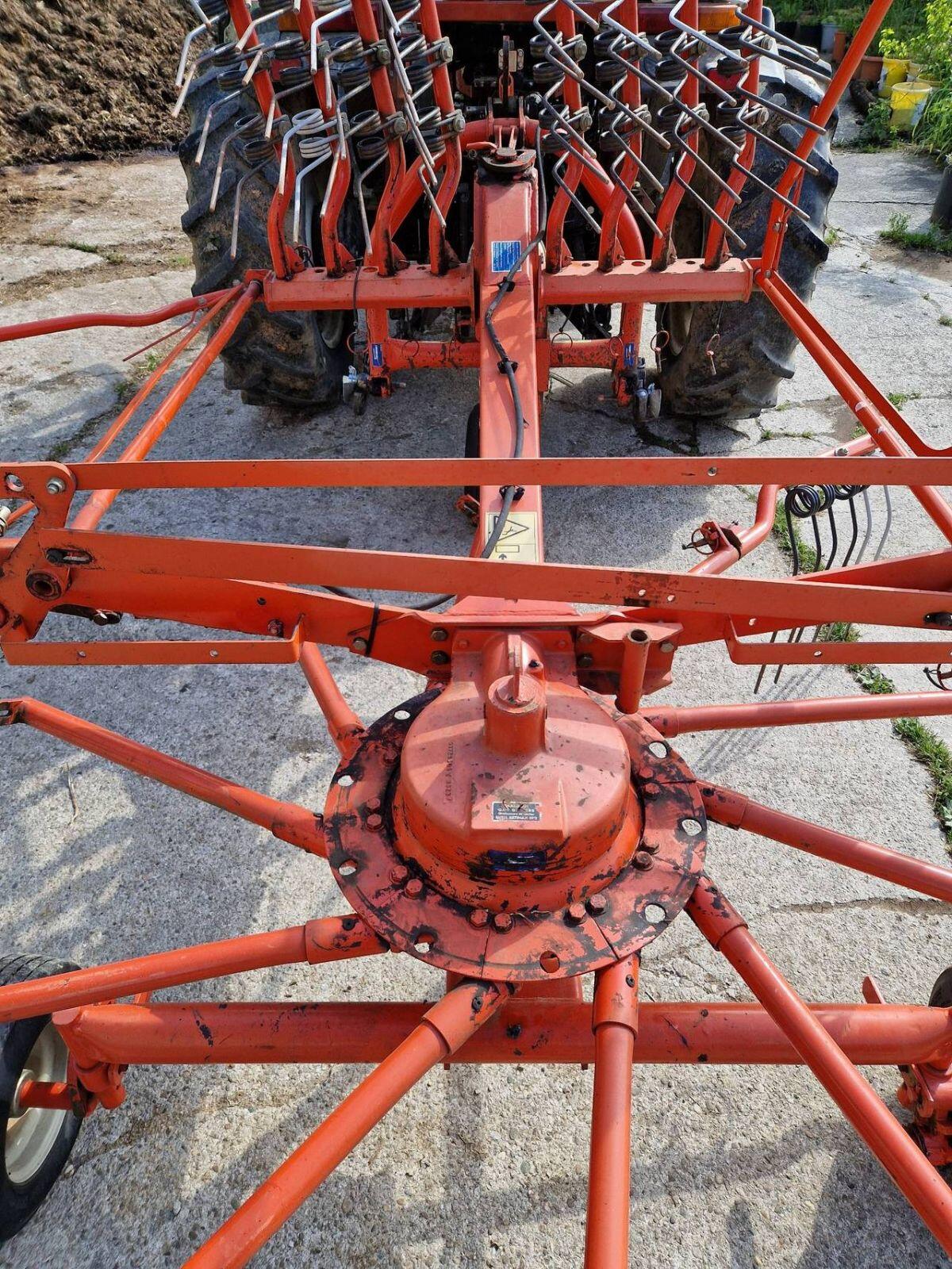 Kuhn 3501 GA Schwader 2